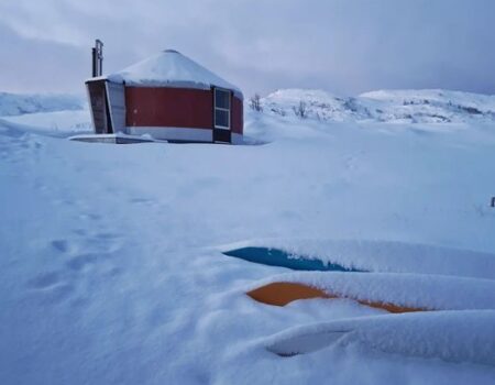 Yurt camping rental - Elements Arctic Camp