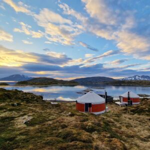 Yurt camping rental - Elements Arctic Camp